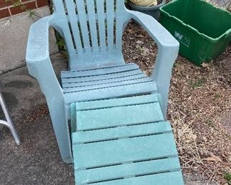 Vinyl chaise lounger