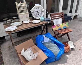 Pottery Barn standing lamp, full bath set including shower curtain