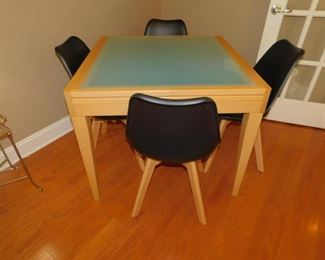 FRONTGATE GLASS TOP GAME TABLE WITH 4 CHAIRS