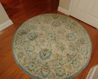 6' ROUND DECORATOR RUG