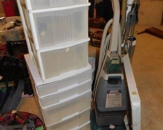 STEAMER & PLASTIC STORAGE BINS