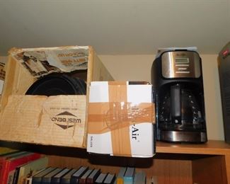 West Bend Coffee Urn & Coffee Makers