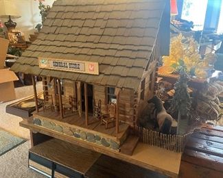 Very nice and detailed general store