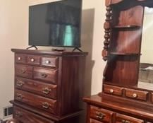 Tall dresser 39.5" x 52.5" x 19"