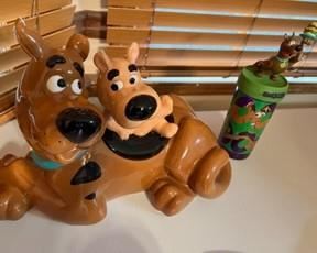 More rut roh's! Scooby snack ceramic" bowl"? Lid with lil' scoobs is removable.