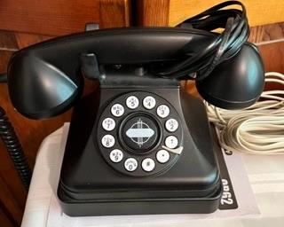 Vintage Crosley WORKING telephone, pushbutton. With cords and wall cable. 
