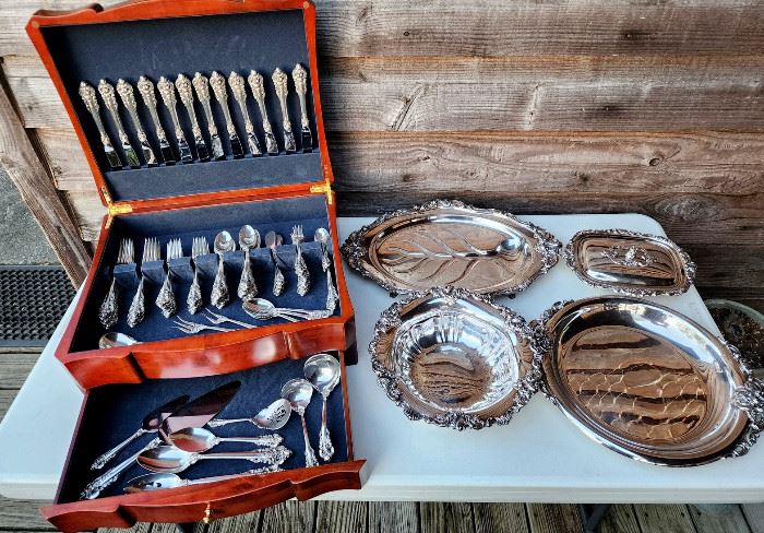 Lot 1 - Wallace "Grand Baroque" Sterling Silver Flatware 102 pcs + Silverplate Holloware