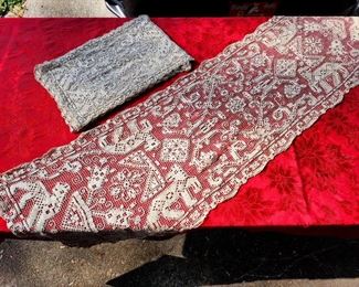 Lot 41 - Antique Filet Lace Table Runner & Placemats