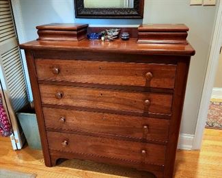 Lot 57 - Antique 4 Drawer Chest