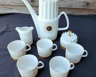 Lot 67 - Mid-Century Modern Karlovarský Porcelán "Aurelia" Coffee Set