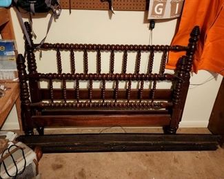 Lot 81 - Jenny Lind Full Bed