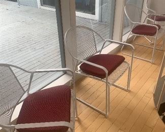 5 Outdoor Chairs (also missing a table)