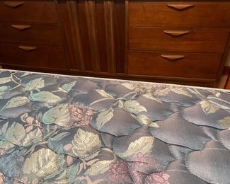 Mid Century Modern Dresser