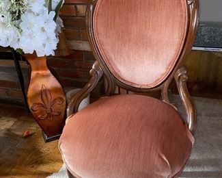 Victorian style chaor