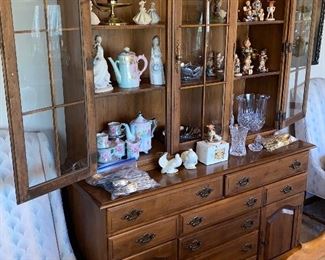 Ethan Allen china hutch -great display and storage capabilities 