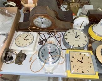 Vtg. Clocks