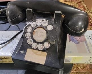 1940s F1 rotary phone