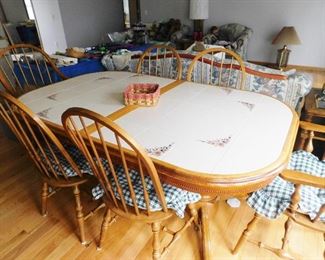 Table w/6 Chairs