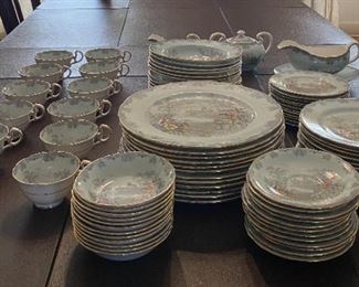 Queen Garden Dinner Set