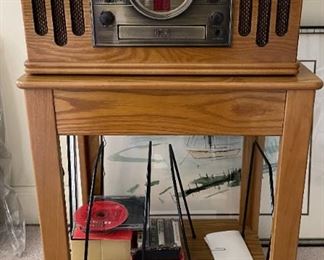               Crosley Record & CD Player