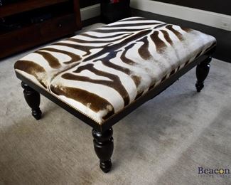 Zebra ottoman