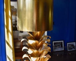 Worlds Away Arianna gold table lamp