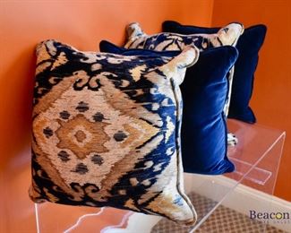 Decor pillows