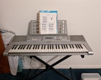 Yamaha piano 