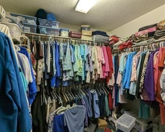 100s of clothes 