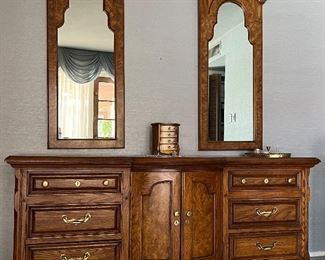 Vintage Drexel Dresser w 2 Mirrors