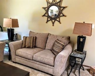 Love Seat Excellant Condition