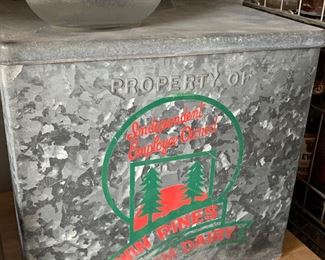 Twin Pines Dairy box