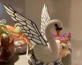 Stained glass swan lamp
