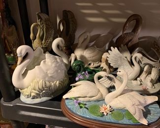 Swan figurines