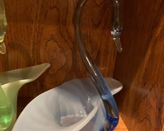 Art glass swan