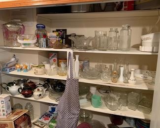 Glassware, tea pots, kitchenware