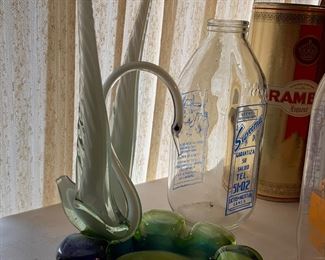 Beautiful art glass swan