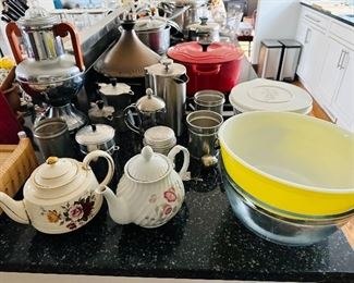 Pyrex bowls, Coffee and tea supplies