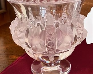 Lovely Lalique sparrow vase