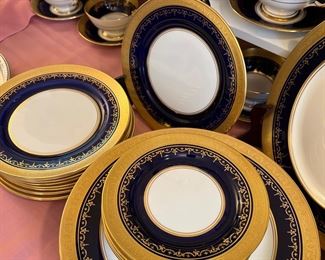 Lovely vintage set of 52 Ainsley fine China in the Georgina pattern