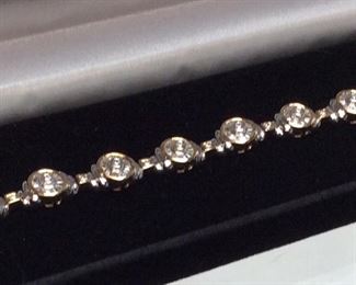 14KT GOLD & DIAMOND BRACELET, 21.3g