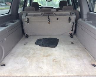 2005 CHEVROLET SUBURBAN 1500, GOOD RUNNING CONDITION, CLEAN INTERIOR, 5.3L ENGINE, CLEAN TITLE, 285,776 MILES,