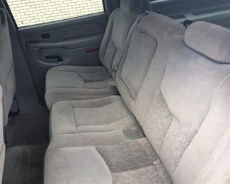 2005 CHEVROLET SUBURBAN 1500, GOOD RUNNING CONDITION, CLEAN INTERIOR, 5.3L ENGINE, CLEAN TITLE, 285,776 MILES,