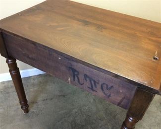 ANTIQUE SINGLE DRAWER WRITING DESK