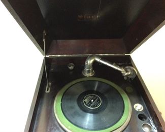 ANTIQUE STARR PHONOGRAPH