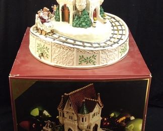 LENOX HOLIDAY MUSICAL ROLLER COASTER