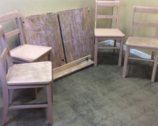 VINTAGE TABLE & CHAIRS