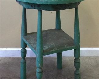 RUSTIC GREEN VINTAGE SIDE TABLE