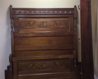 VICTORIAN FULL/QUEEN BED