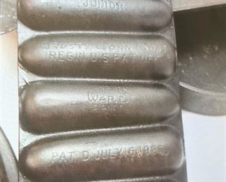 CAST IRON SKILLETS, POTS